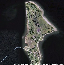 Hart Island podle map Googlu (20 kb)